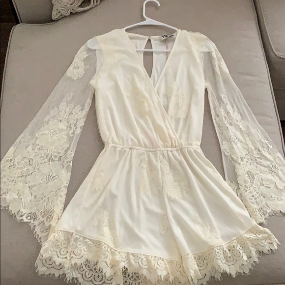 Show Me Your Mumu White lace romper - Picture 1 of 4